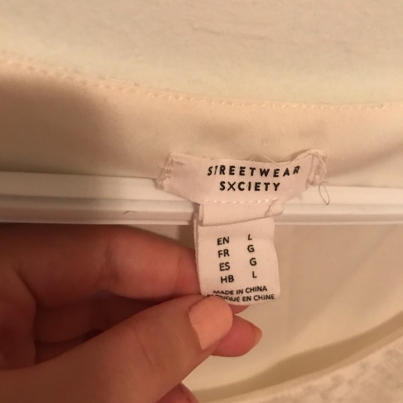 Flowy dress 👗 - Picture 3 of 3